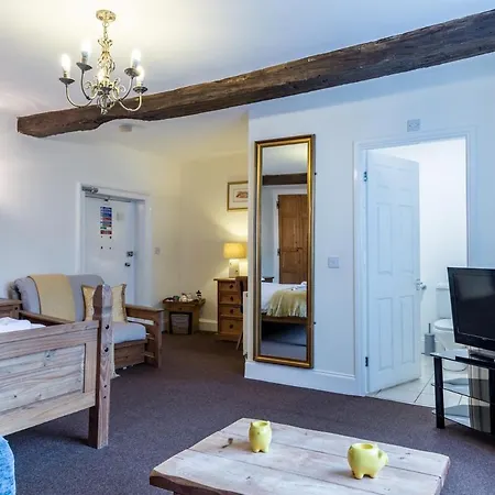 The Littleton Arms Hotel Penkridge Exterior photo