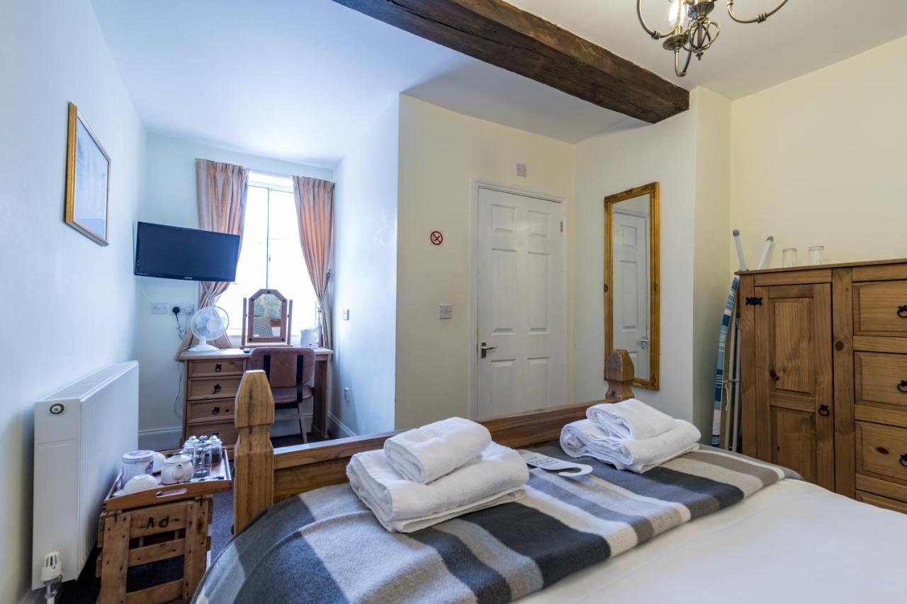 Estalagem The Littleton Arms 3*