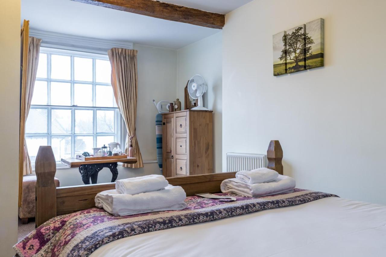 Inn The Littleton Arms 3*