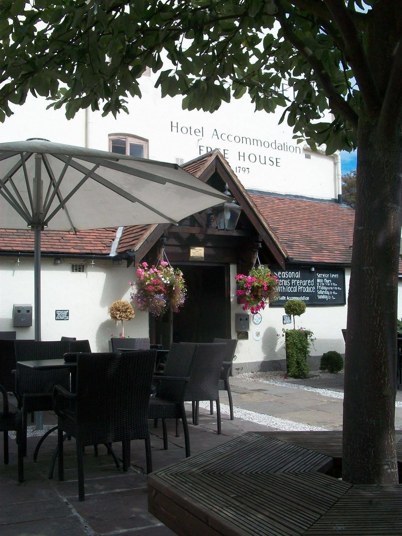 The Littleton Arms 3* Penkridge